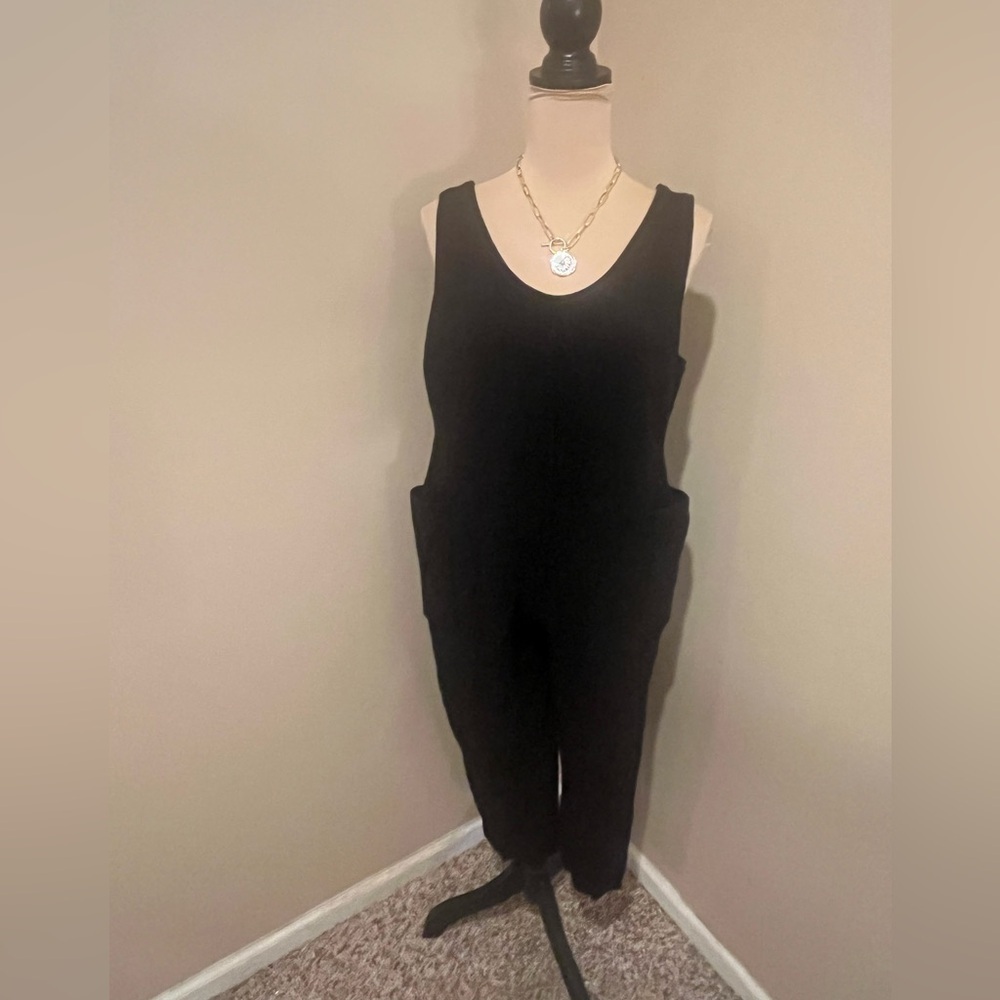 Wilholl Black Knit Cropped Jumpsuit Patch Pockets (no belt), size Small